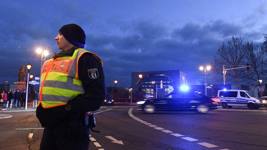 Dünya'nın gözü  Berlin'de: Türkiye'den kritik açıklama