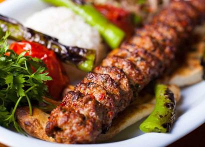 Adana Kebabı Tarifi - Adana Kebap Nasıl Yapılır?