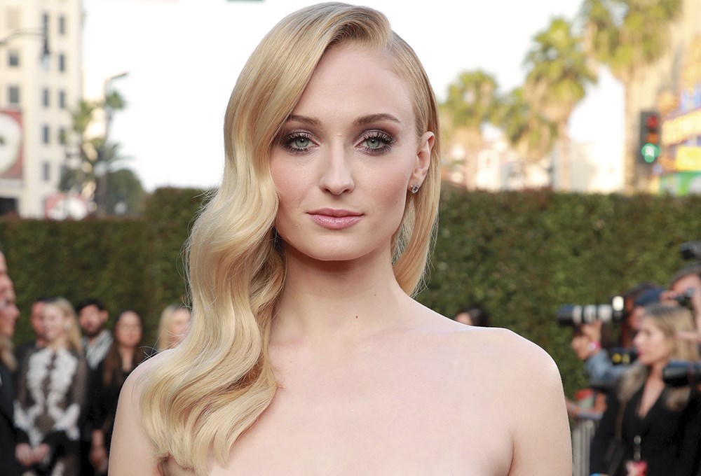 Sophie Turner Hamile Mi ?