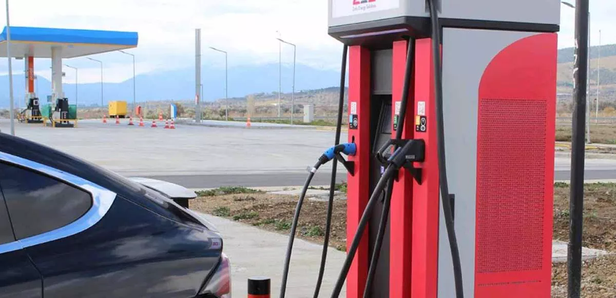 Çin Raporları Paylaştı! 2022 Yılında Rekor Şekilde Elektrikli Araç İçin Şarj İstasyonları Kuruldu!